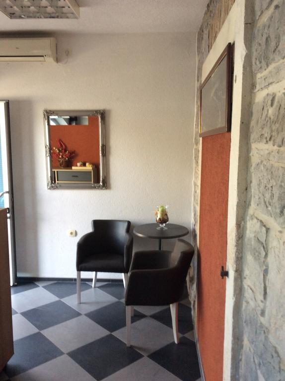Apartments Qualitas Kotor Eksteriør bilde