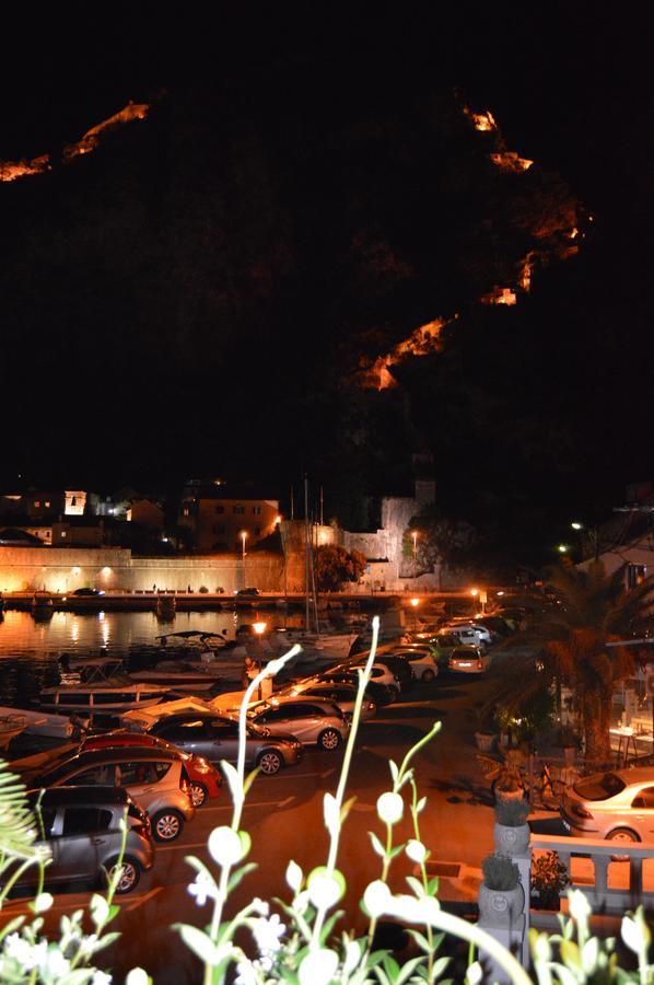 Apartments Qualitas Kotor Eksteriør bilde